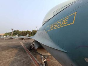 Alutsista Badan Pesawat Jet Tempur Multi Peran Supersonik F 16 Fighting Falcon