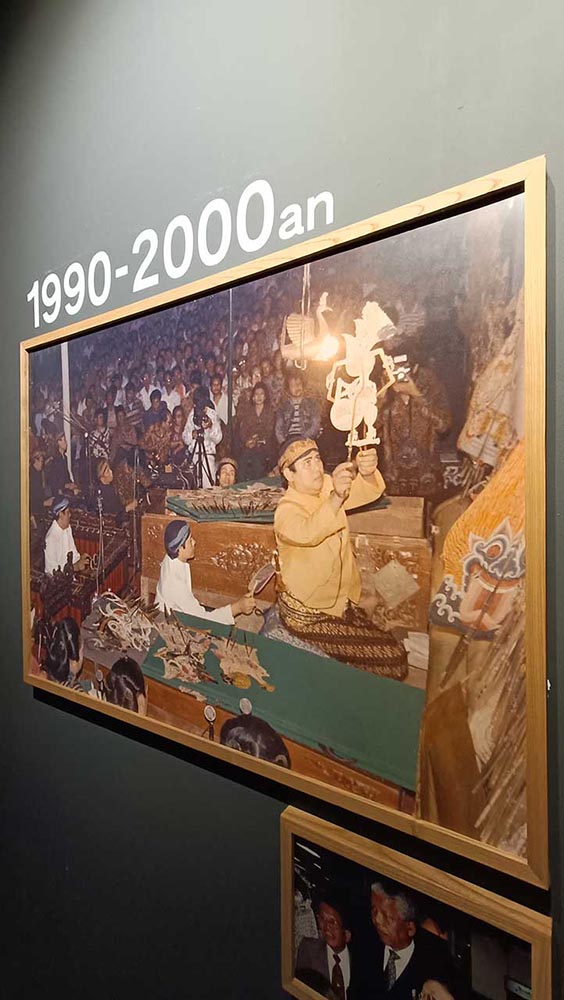 Dalang Wayang Kulit Tahun 90an 1 Dalang Wayang Kulit Anom Suroto Dalang Tenar