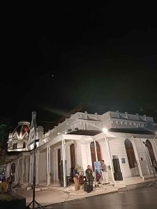 Gedung Tua Alun Alun Sura Baya Live Musik Outdoor