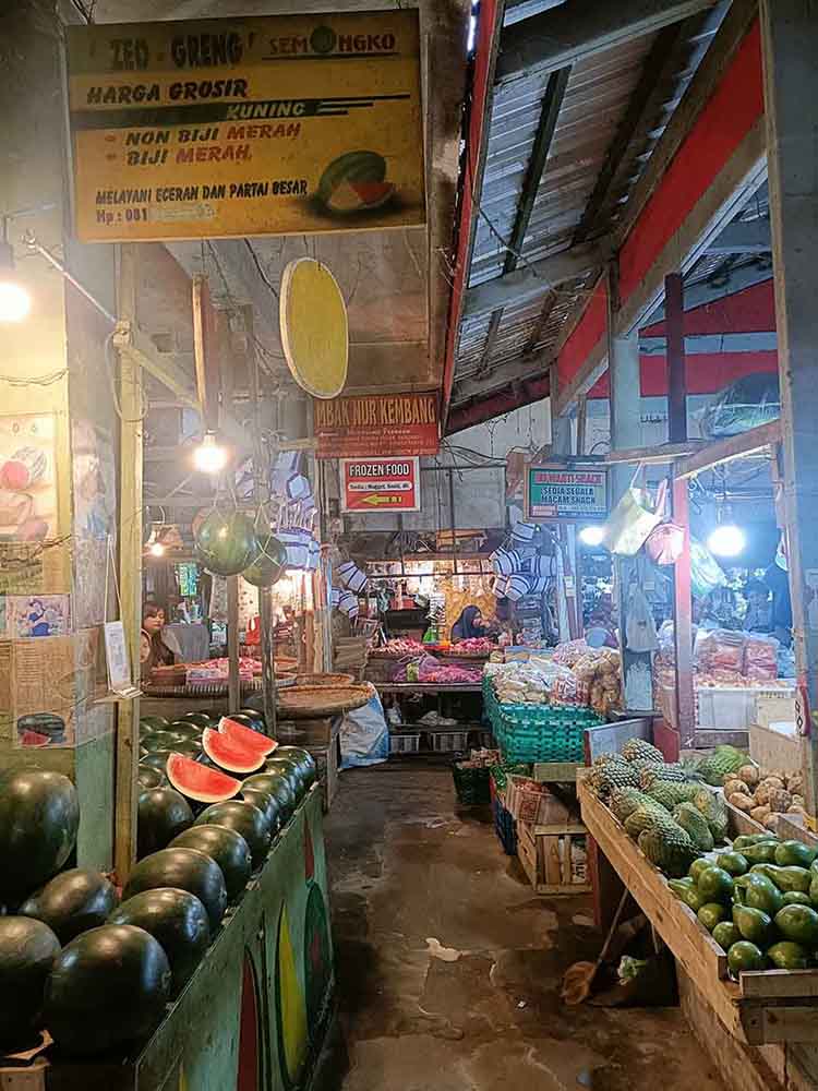 Pasar Moderen Atau Pasar Tradisional, Semua Ada Kelebihan Dan Kekurangannya Masing-Masing 1 Los Pasar Tradisional Moderen Pasar Buah Sayur Bahan Pokok