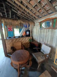 Meja Kursi Kayu Jati Khas Jawa Tempat Bersama Keluarga Sudut Rumah Pendopo Jawa