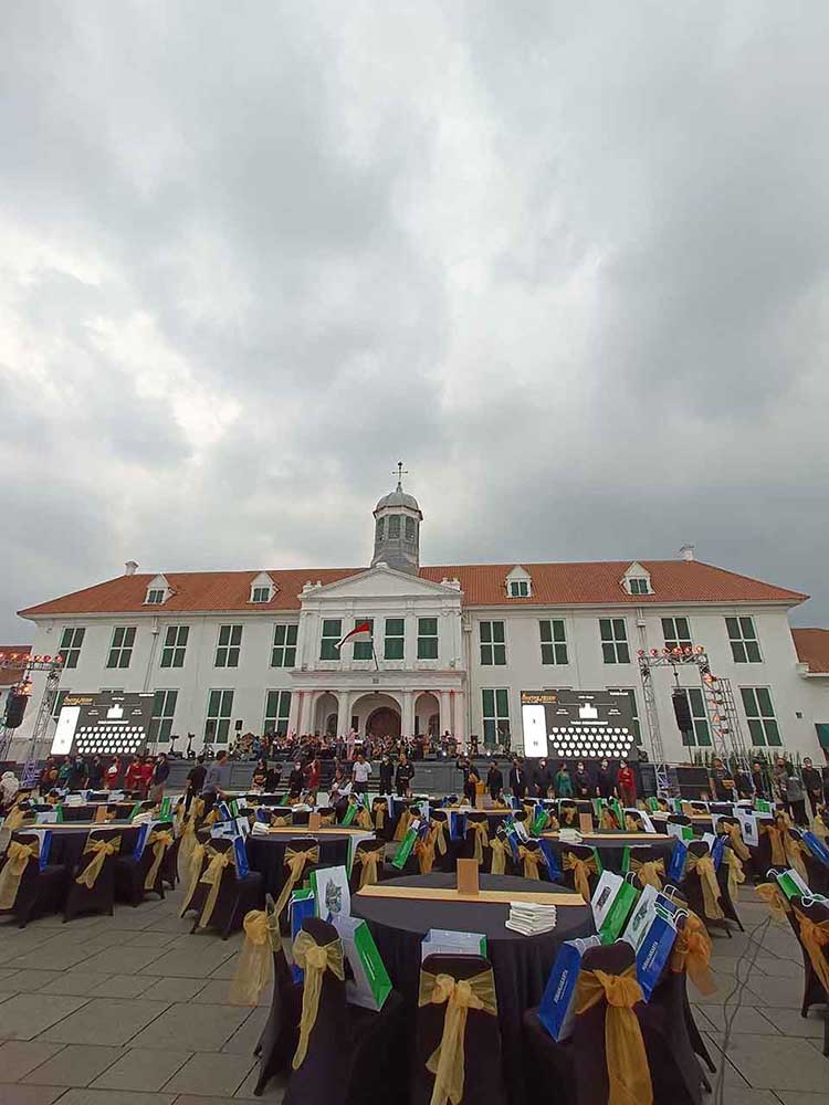 Meja Makan Malam Di Kota Tua Jakarta Panggung Acara Kota Tua Jakarta Batavia Lama