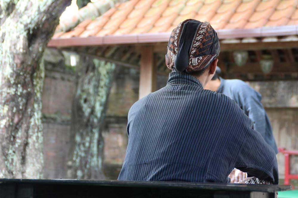 Pria Jawa Blangkon Khas Jogja Blangkon Jogja Baju Tradisional Lurik Makam Keraton Kota Gede Yogyakarta