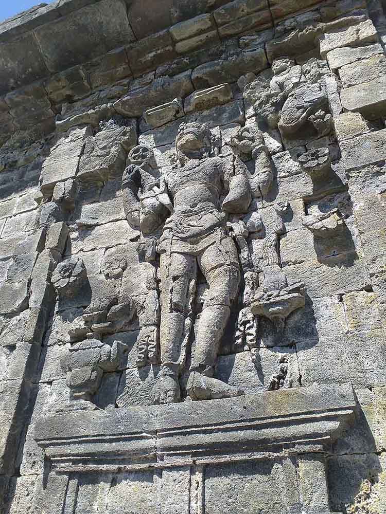 Dewi Saraswati : Simbol Pengetahuan Dan Kebijaksanaan 1 Relief Candi Saraswati Dewi Sri