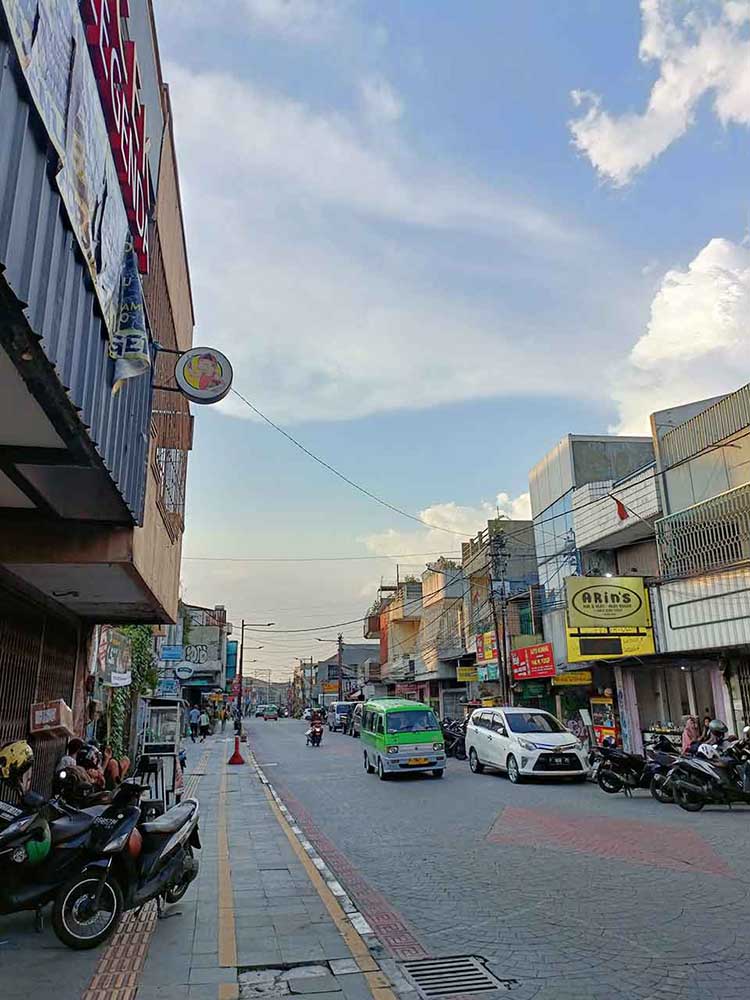 Jalan Protokol Surya Kencana Bogor