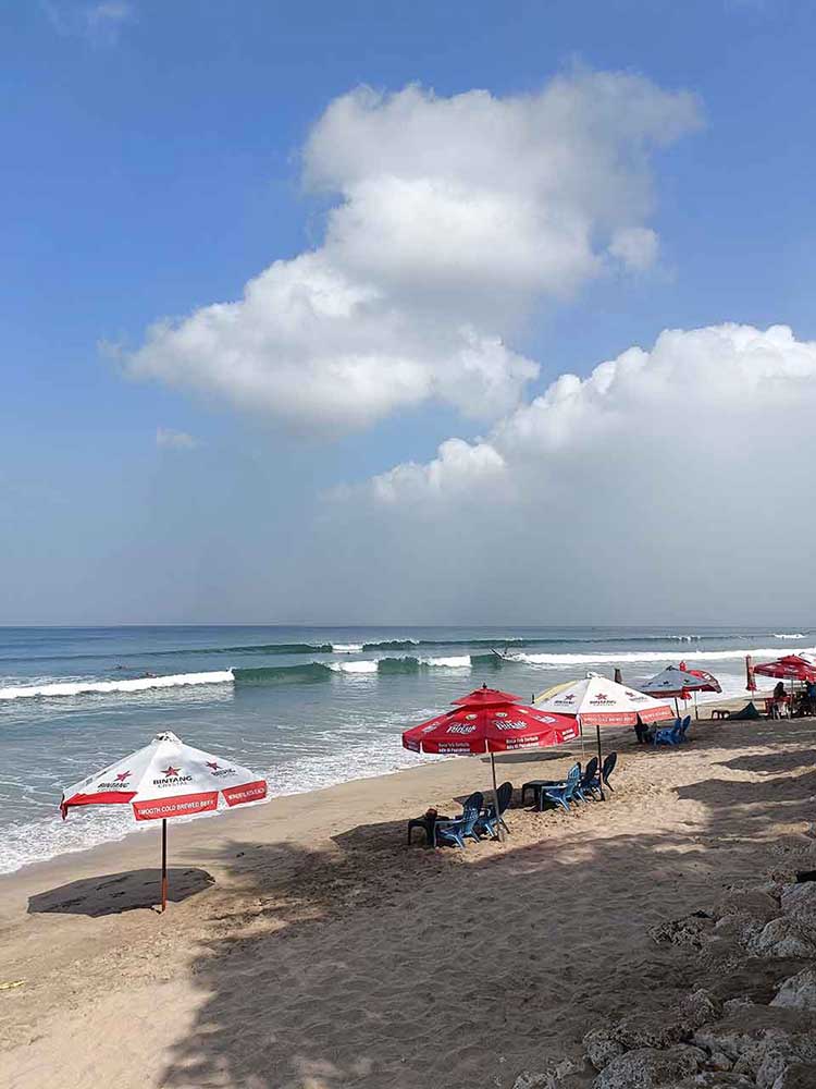 Payung Santai Pantai Pulau Bali